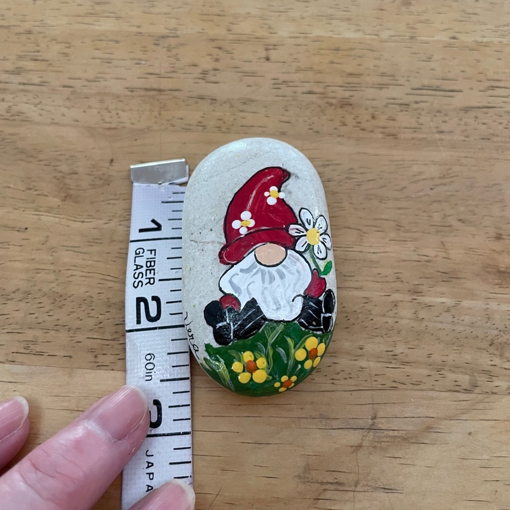 Hand crafted painted daisy gnome rock white red black yellow green gray garden - Picture 9 of 11